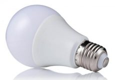 دلایل کم شدن نور لامپ LED