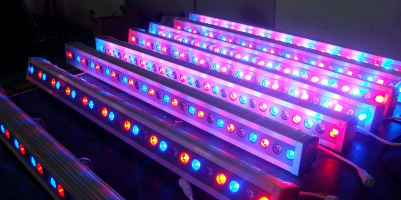 معرفی 3 مدل از کاربردی ترین تجهیزات نورپردازی نمای ساختمان