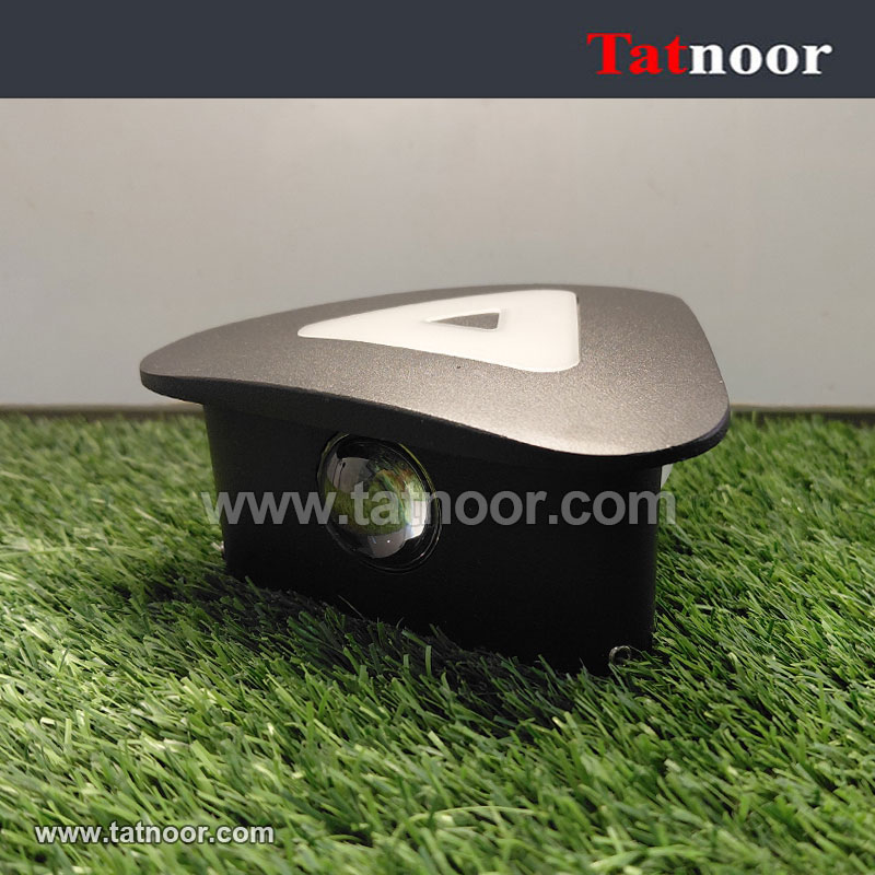 چراغ دکوراتیو مثلثی ۳*۳ وات ZFR